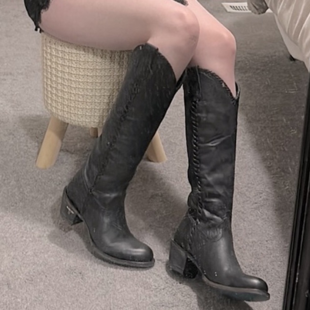 Plain Jane Boot